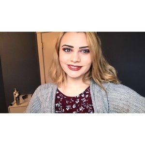 Meet your Posher, Steph